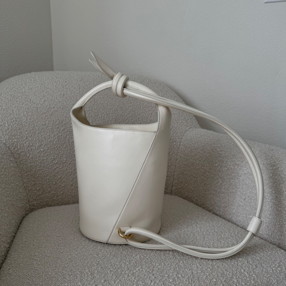 Jacquemus Le Petit Tourni Bucket Bag In Cream. Pristine! - Picture 4 of 17